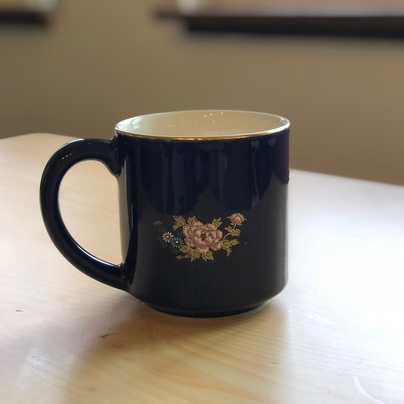 Deep indigo & gold enamel peacock mug - Picture 3 of 7